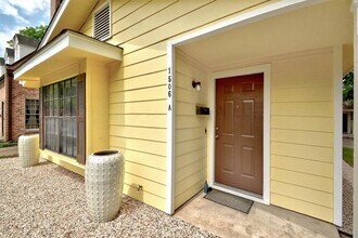 1506 Pease Rd in Austin, TX - Building Photo - Building Photo
