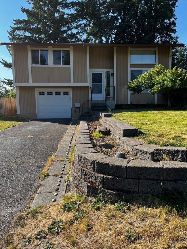 2103 25th Ave SE in Puyallup, WA - Building Photo - Building Photo