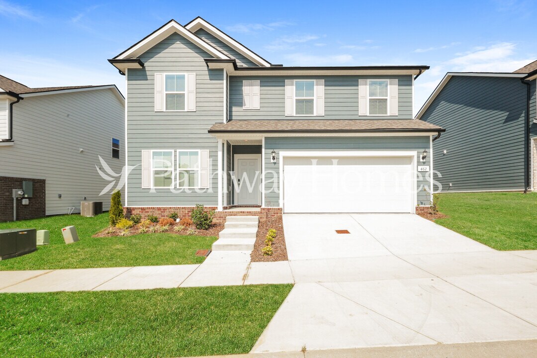 462 Jet Strm Dr in La Vergne, TN - Building Photo