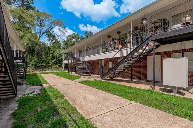 600 Palm St in Huntsville, TX - Building Photo - Building Photo