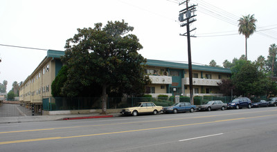 Portofino Gardens in Van Nuys, CA - Building Photo - Building Photo