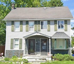 610 Ferdinand St in Scranton, PA - Building Photo