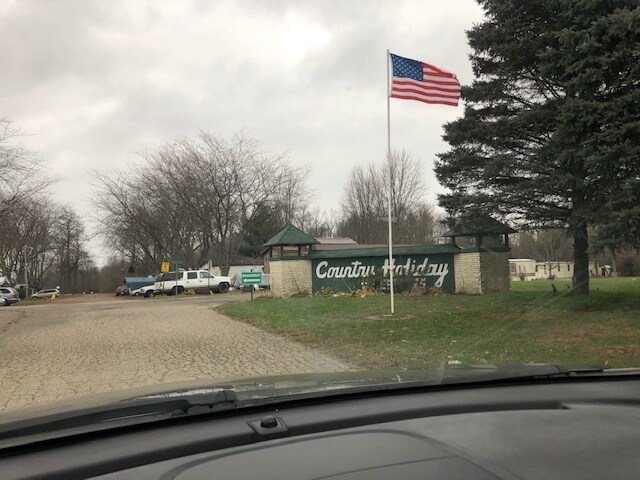 43124-4M-43 M-43 in Paw Paw, MI - Building Photo