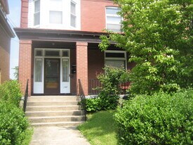 142 S Bryant Ave, Unit 2 in Bellevue, PA - Building Photo