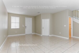 10781 NW 80th Ln in Miami, FL - Foto de edificio - Building Photo
