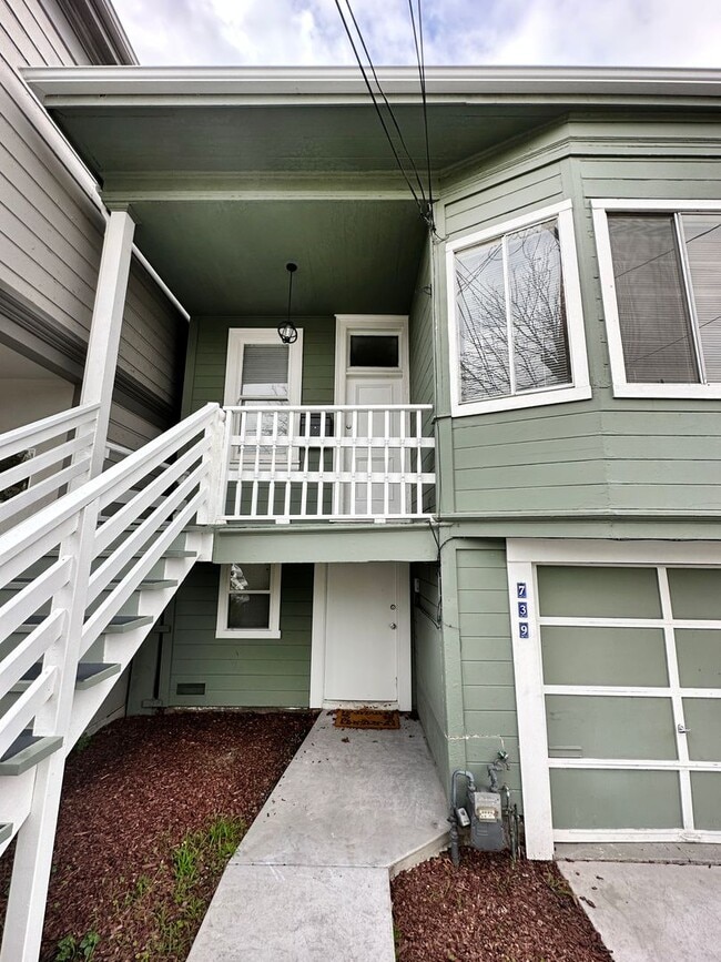 property at 739 44th St