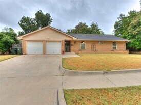 1213 Westbrooke Terrace in Norman, OK - Building Photo