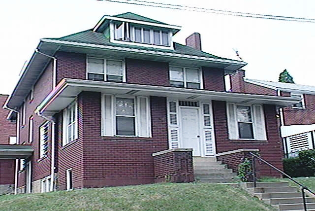 3230 Wainbell Ave in Pittsburgh, PA - Foto de edificio - Building Photo