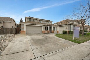 9308 Pascal Way in Elk Grove, CA - Building Photo