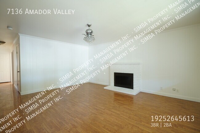 7136 Amador Valley Blvd in Dublin, CA - Building Photo - Building Photo