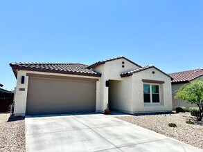 8625 W Augusta Ave in Glendale, AZ - Building Photo - Building Photo