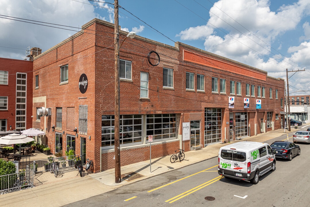 1 Scott's Addition in Richmond, VA - Foto de edificio