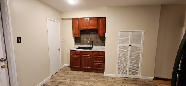 33 Willow Ave in North Plainfield, NJ - Foto de edificio - Building Photo