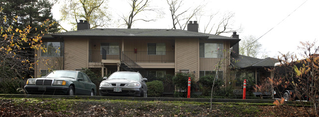 4500 SW 103rd Ave in Beaverton, OR - Building Photo - Building Photo