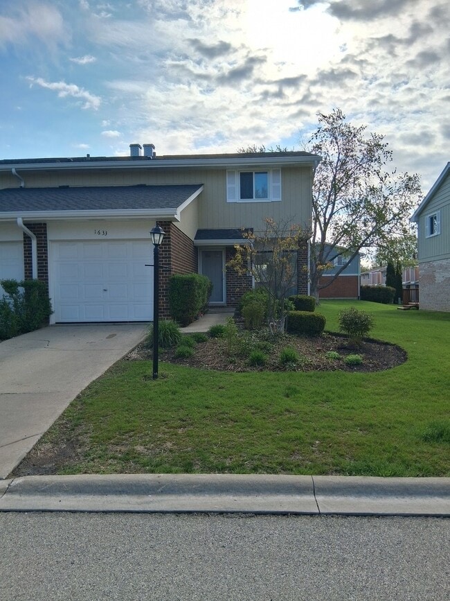 property at 1633 Leytonstone Dr