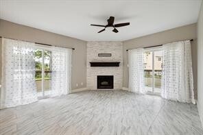 18809 Egret Bay Blvd in Houston, TX - Foto de edificio - Building Photo