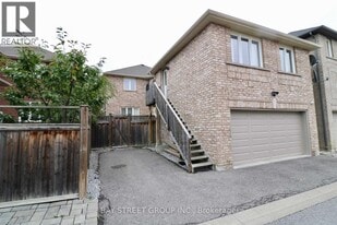46 Balsam St in Markham, ON - Building Photo