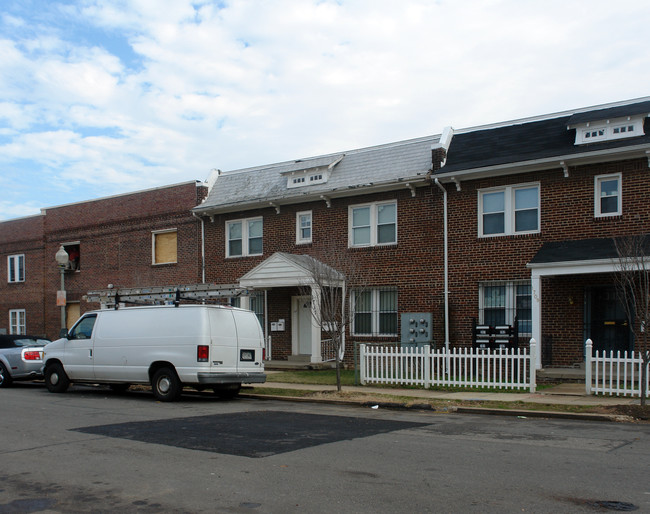 1711 Capitol Ave NE in Washington, DC - Building Photo - Building Photo