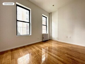 410 W 36th St. in New York, NY - Building Photo - Building Photo