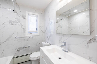 Short Hills Terrace in Short Hills, NJ - Building Photo - Interior Photo