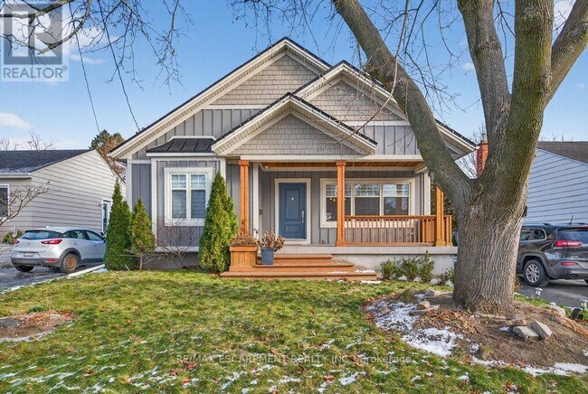 479 Bridgman Ave in Burlington, ON - Building Photo - Building Photo