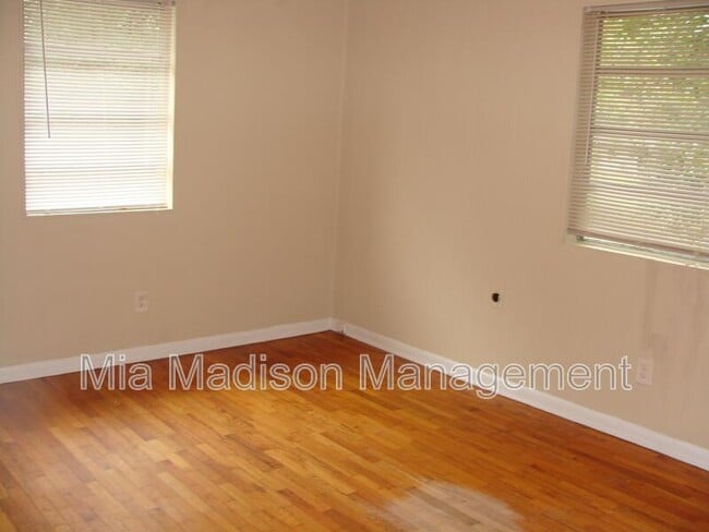 1205 E 67th St in Savannah, GA - Building Photo - Building Photo