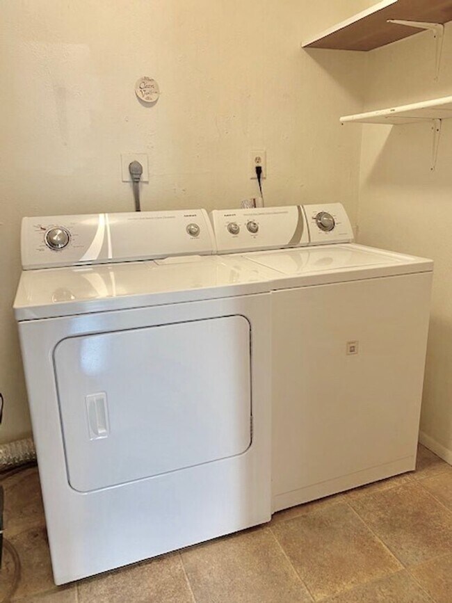 603 Manitou Blvd-Unit -560 W Boulder Street in Colorado Springs, CO - Building Photo - Building Photo