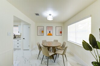 8706 Bedworth Ln in Houston, TX - Foto de edificio - Building Photo