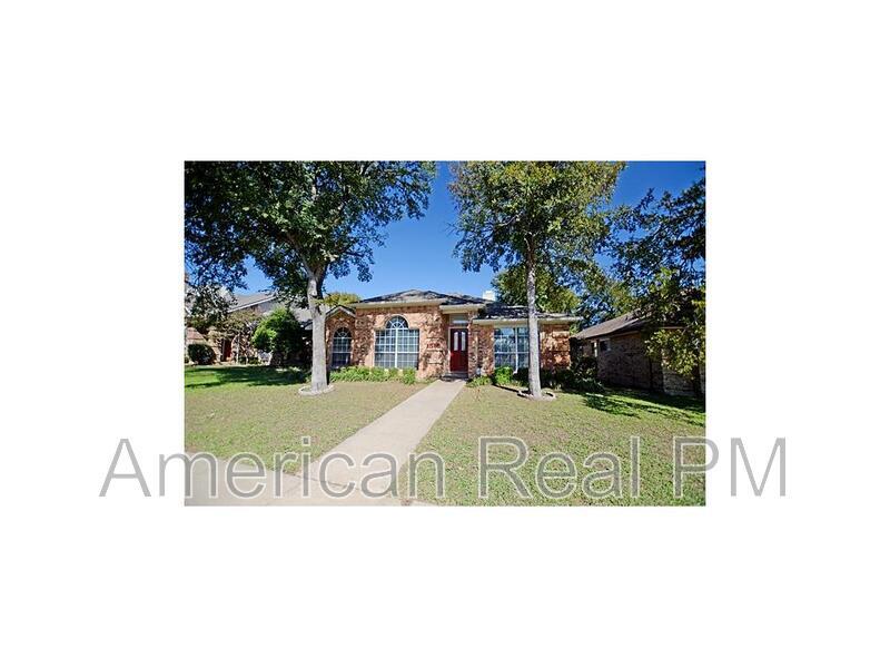 1518 High Pointe Ln in Cedar Hill, TX - Building Photo