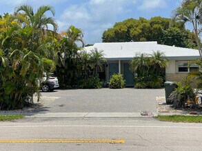 184 NW 4th Ave, Unit A in Boca Raton, FL - Building Photo - Building Photo