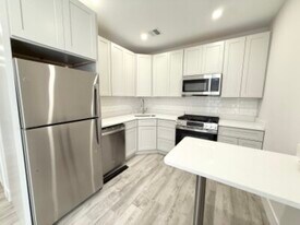 10 Cawfield St, Unit 3 in Boston, MA - Building Photo