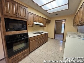 4647 Green Willow Woods in San Antonio, TX - Building Photo - Building Photo