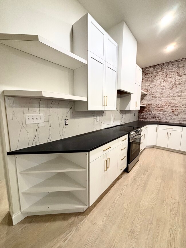 property at 709 Broadway St