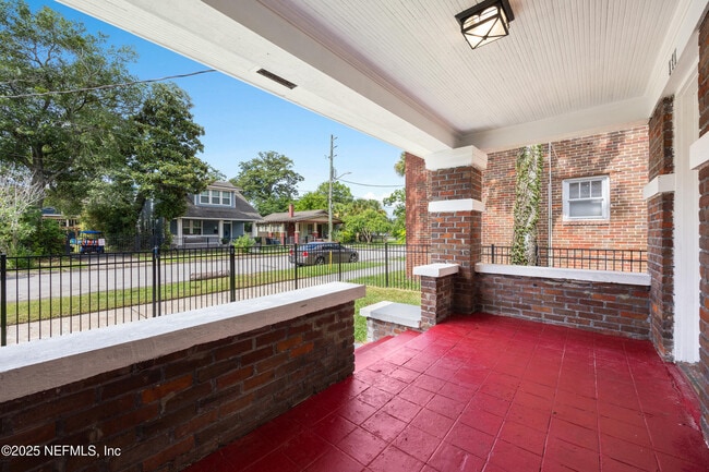 131 Cottage Ave in Jacksonville, FL - Building Photo - Building Photo