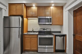 1611 Summit St in Columbus, OH - Building Photo - Building Photo