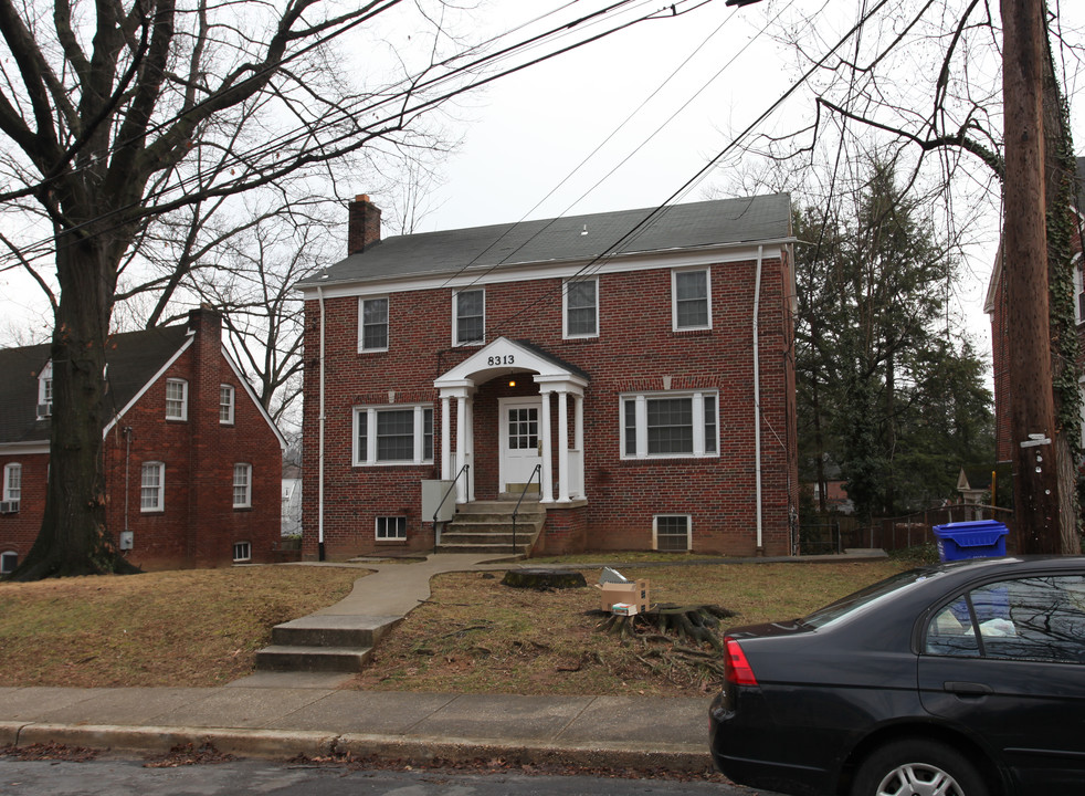 8313 Garland Ave in Takoma Park, MD - Building Photo