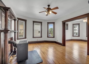 64 Hamilton St, Unit 2nd Floor in Worcester, MA - Building Photo - Building Photo