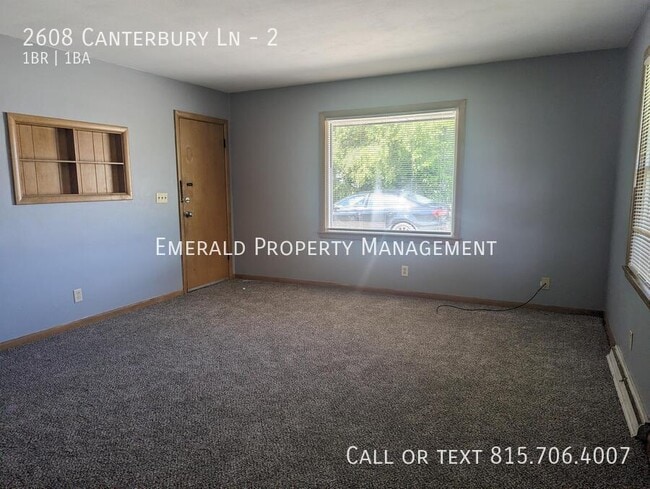 2608 Canterbury Ln in Rockford, IL - Building Photo - Building Photo