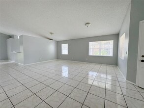 1730 Bridgeview Cir in Orlando, FL - Foto de edificio - Building Photo