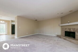 8202 Winewood Ct in Riverdale, GA - Foto de edificio - Building Photo