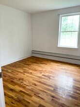 119 Hawkins St in Derby, CT - Building Photo - Building Photo
