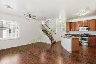 1356 S Sabino Dr in Gilbert, AZ - Building Photo - Building Photo