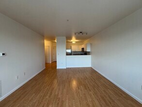 1 Cityview Ln in Quincy, MA - Building Photo - Building Photo