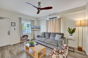 3020 Seville St in Fort Lauderdale, FL - Building Photo