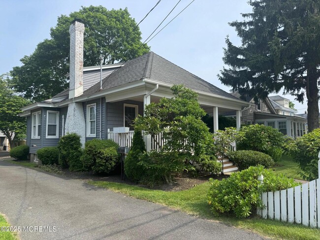 916 Bay Ave in Point Pleasant Beach, NJ - Building Photo - Building Photo