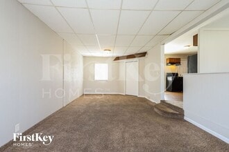 315 Four Winds Way in Carpentersville, IL - Building Photo - Building Photo