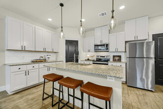 Heritage Court Luxury Townhomes *Now Open in Sherman, TX - Building Photo - Building Photo