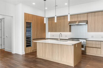 2311 Westheimer Rd in Houston, TX - Building Photo - Building Photo