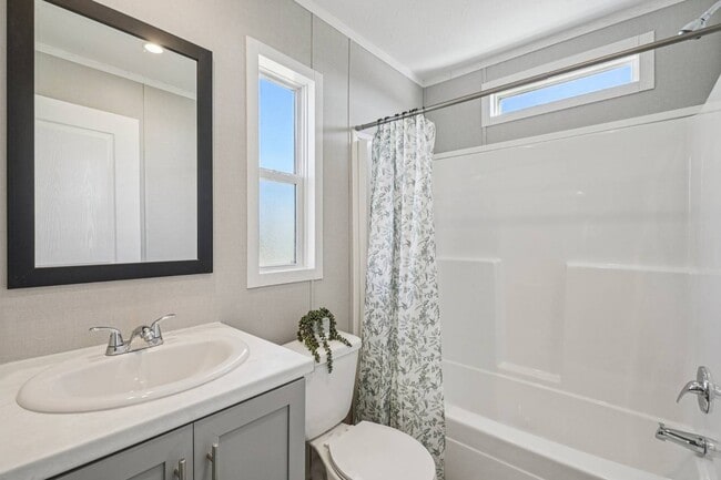 1602 American Dr in Cleburne, TX - Building Photo - Building Photo