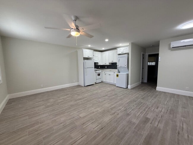 248 Wenonah Pl in West Palm Beach, FL - Building Photo - Building Photo